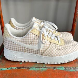 Nike Plaid Air Force 1 Size 7.5 Sneaker